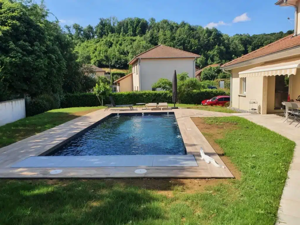 installation d'une piscine coque par les piscines du sud est à vienne