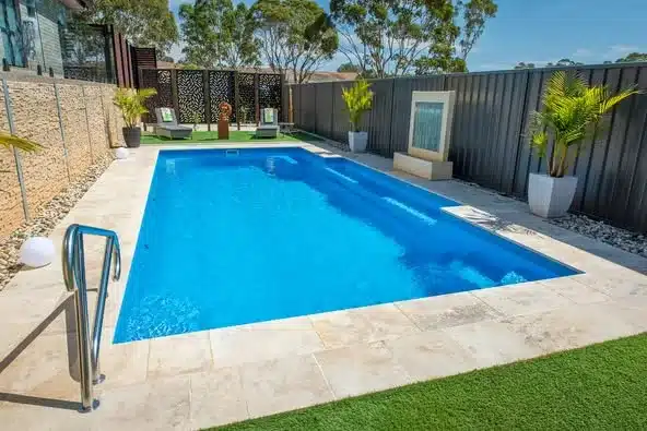 installation d'une piscine coque à Avignon par Freedom Piscines Vaucluse